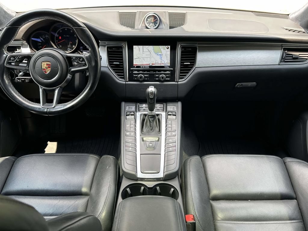 Used 2016 Porsche Macan Turbo AWD/4WD image 15