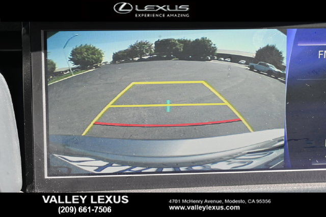 Used 2017 Lexus IS 200t F Sport w/ F Sport Package RWD image 7