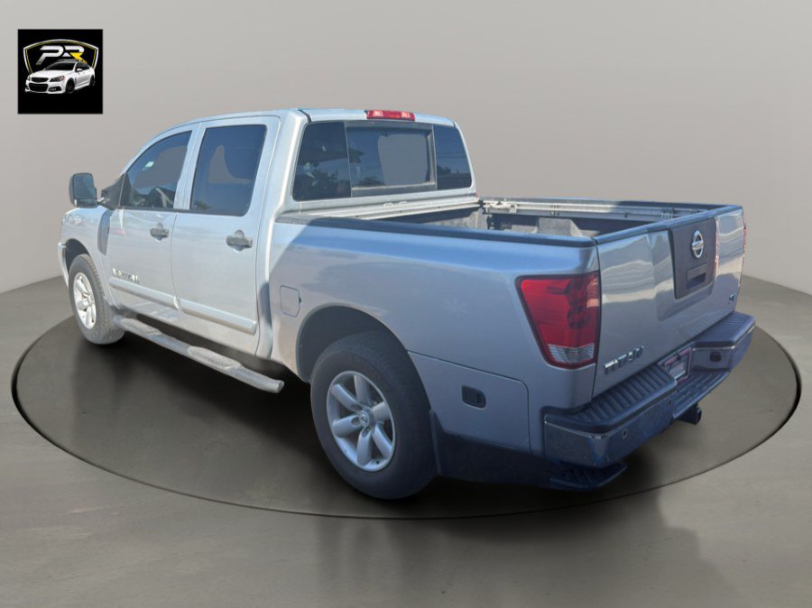 Used 2011 Nissan Titan SV w/ SV Premium Utility Pkg RWD image 3