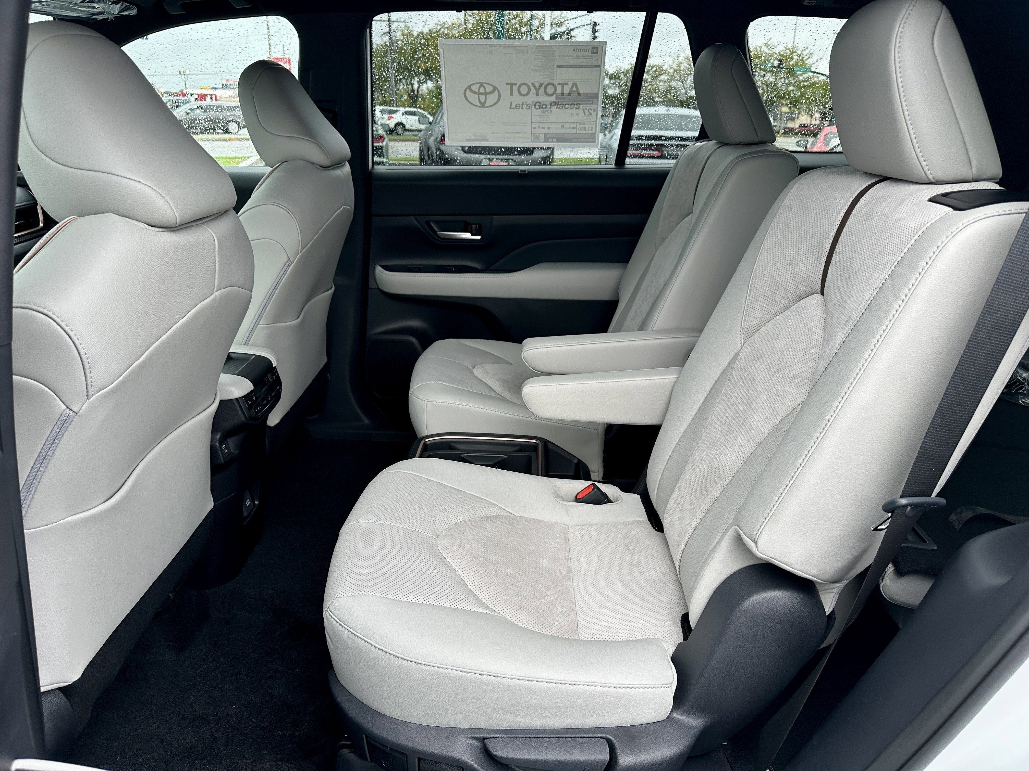 New 2026 Toyota Grand Highlander AWD Hybrid image 33