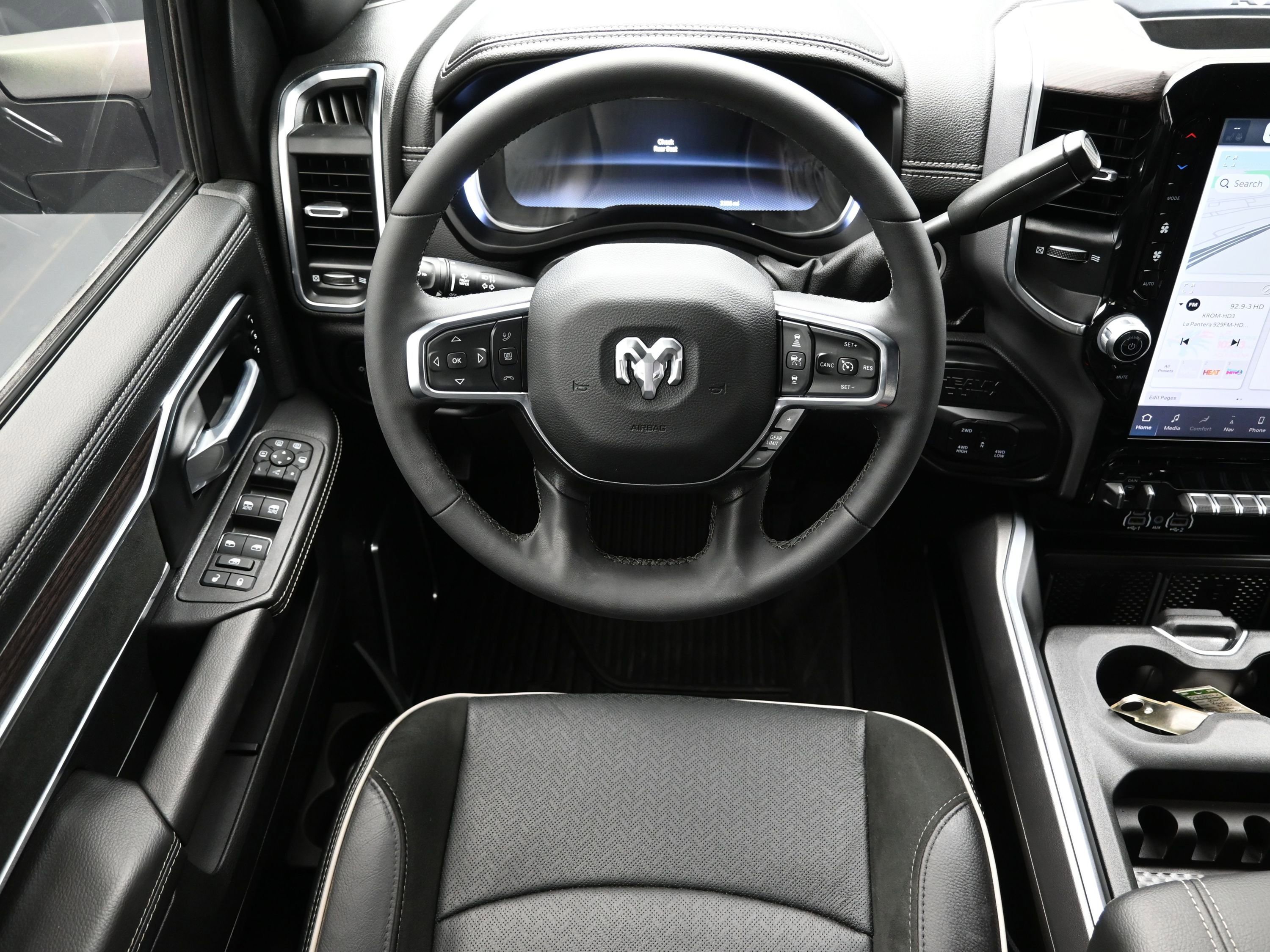 Used 2025 RAM 3500 Laramie w/ Night Edition image 26