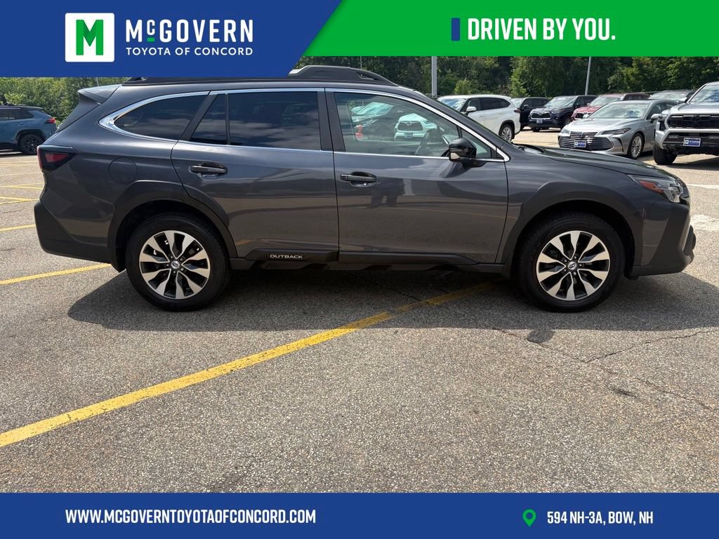 Used 2023 Subaru Outback Limited AWD/4WD image 8