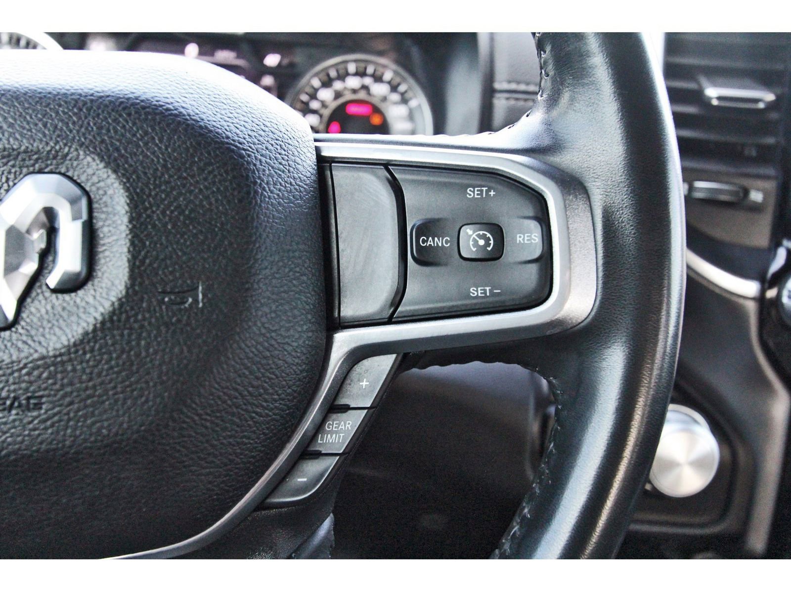 Used 2023 RAM 1500 Laramie image 24