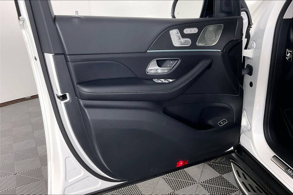 Certified 2023 Mercedes-Benz GLS 450 4MATIC image 15