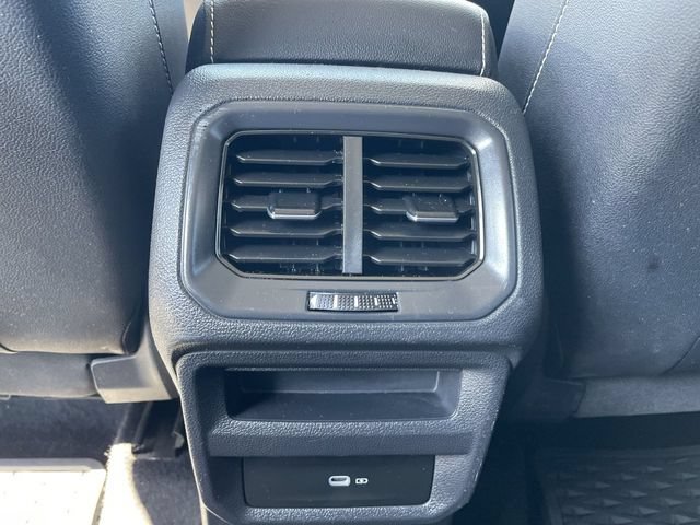 Used 2022 Volkswagen Taos SE FWD image 20