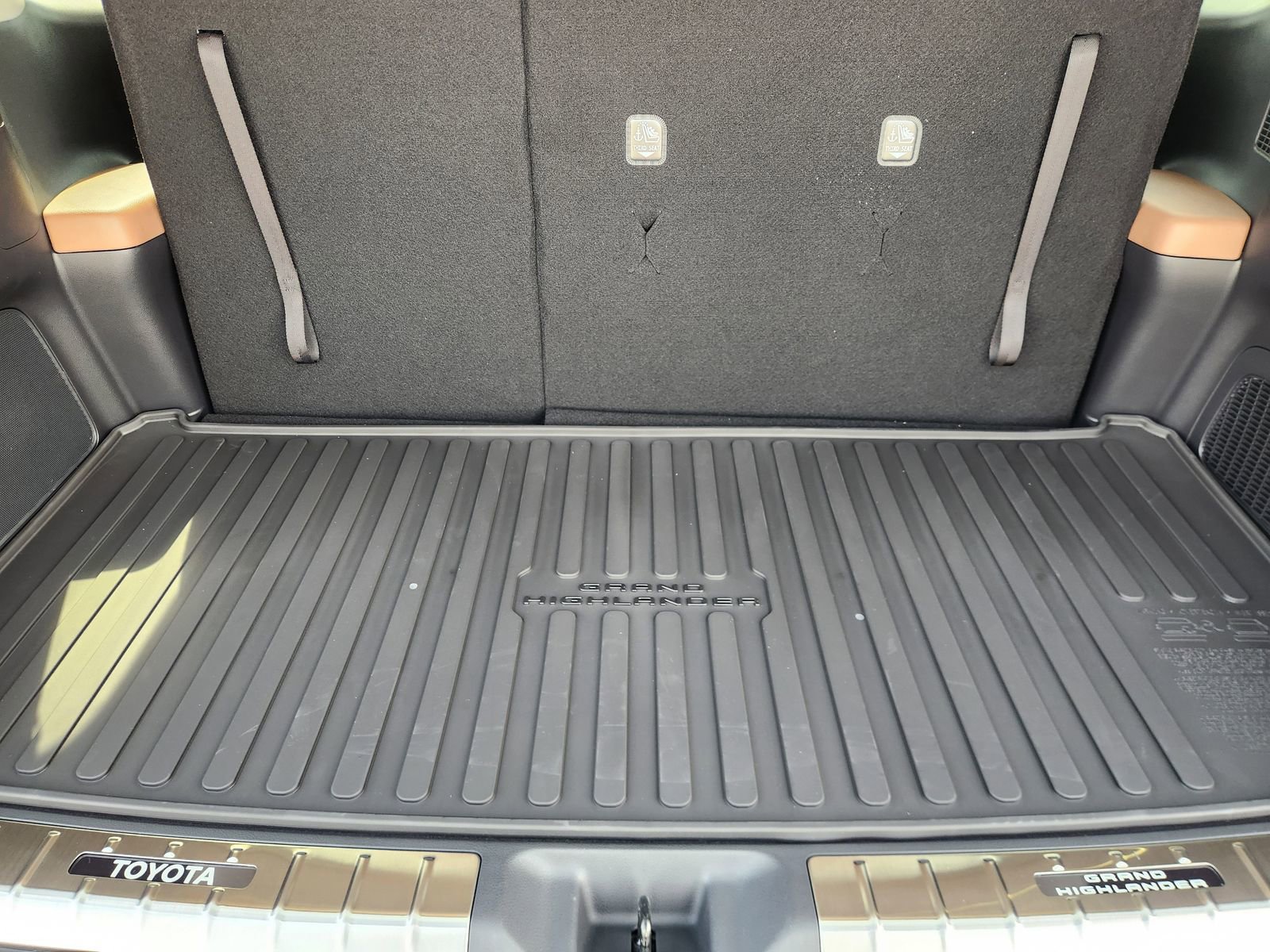 New 2026 Toyota Grand Highlander Platinum image 30