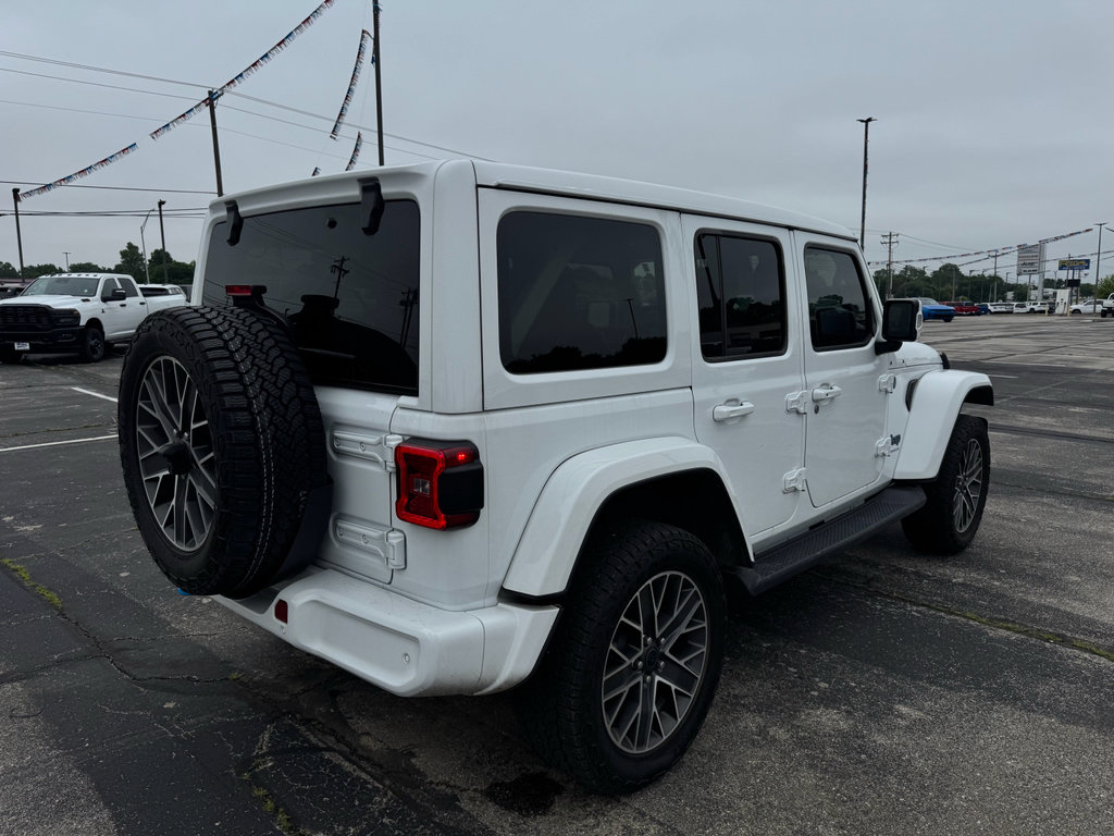 Used 2024 Jeep Wrangler High Altitude AWD/4WD image 2