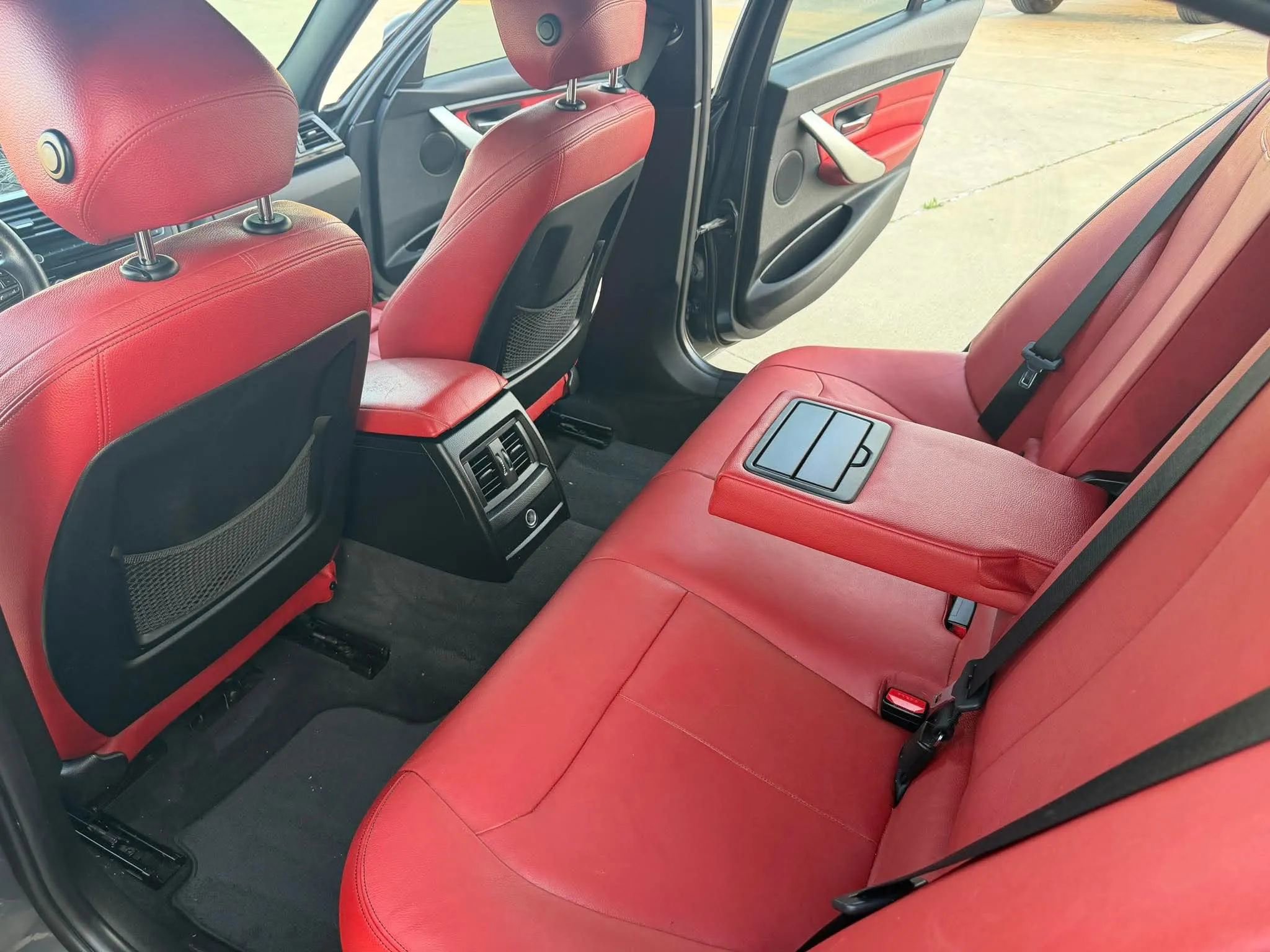 Used 2015 BMW 328i Sedan RWD image 12