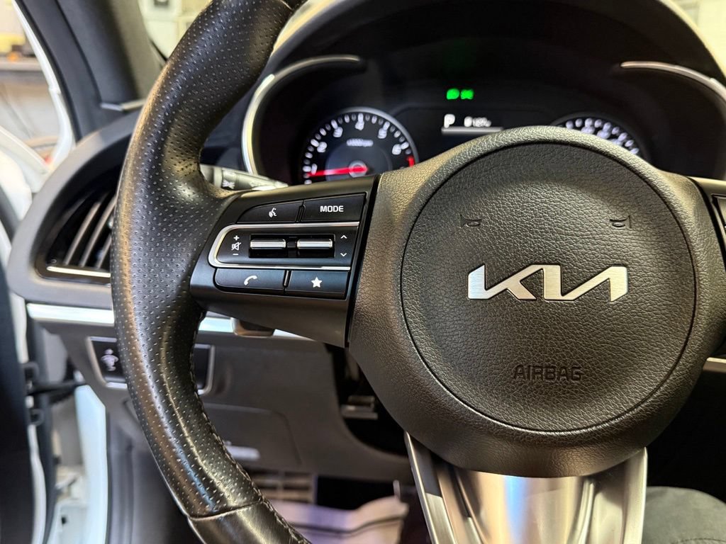 Used 2022 Kia Stinger GT-Line RWD image 37