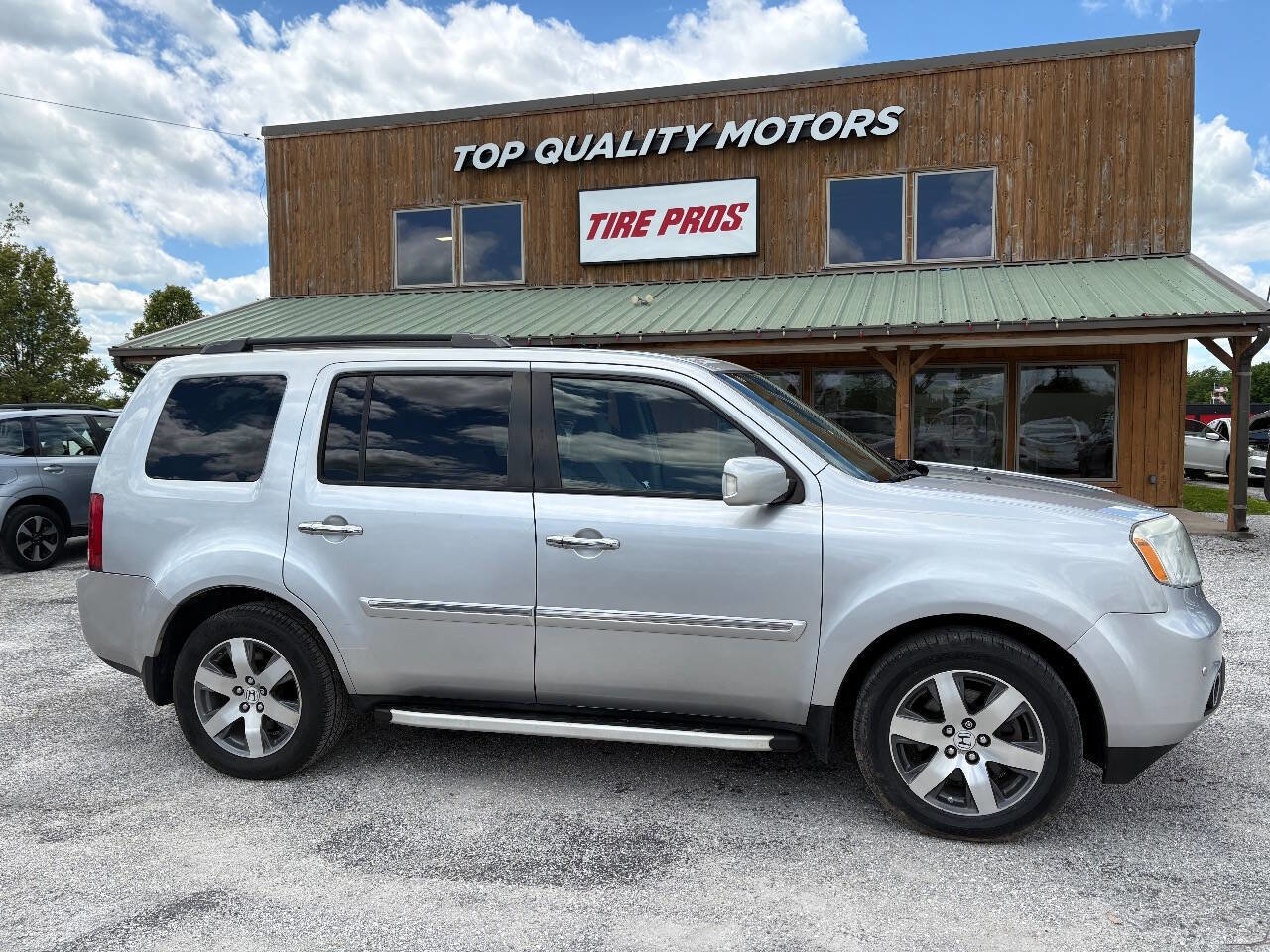 Used 2013 Honda Pilot Touring image 1