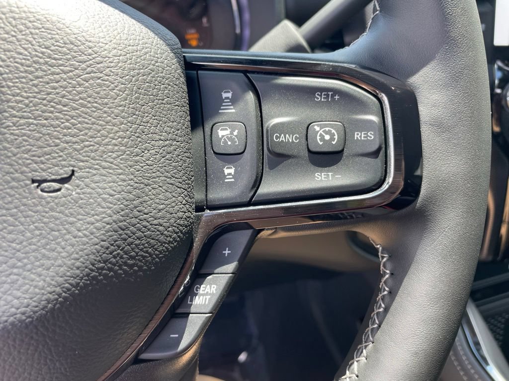 New 2026 RAM 2500 Limited AWD/4WD image 30