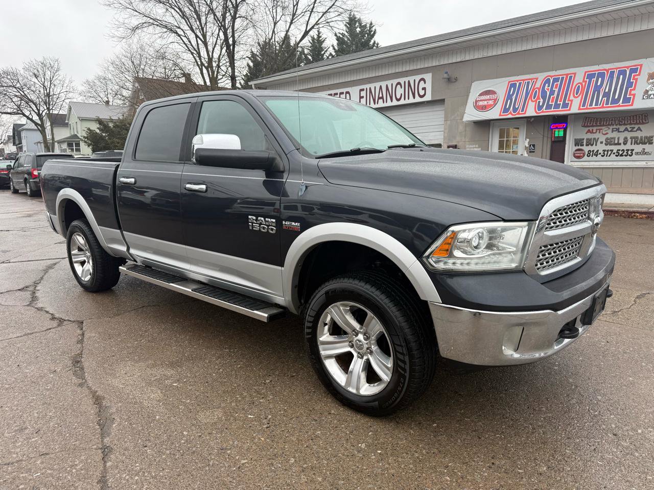 Used 2013 RAM 1500 Laramie w/ Convenience Group image 13