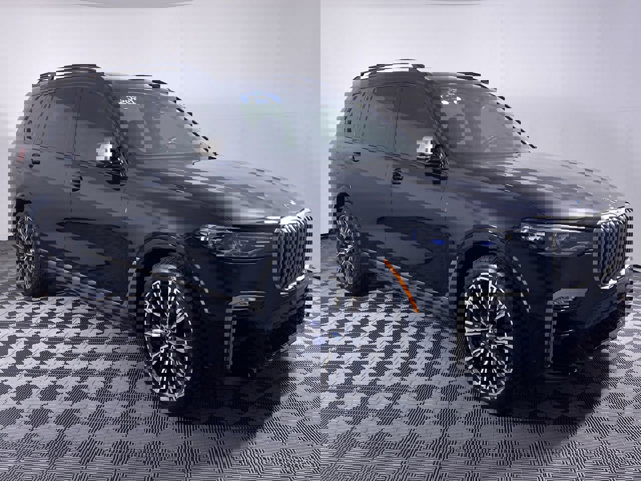 Used 2021 BMW X7 M50i w/ Executive Package image 22