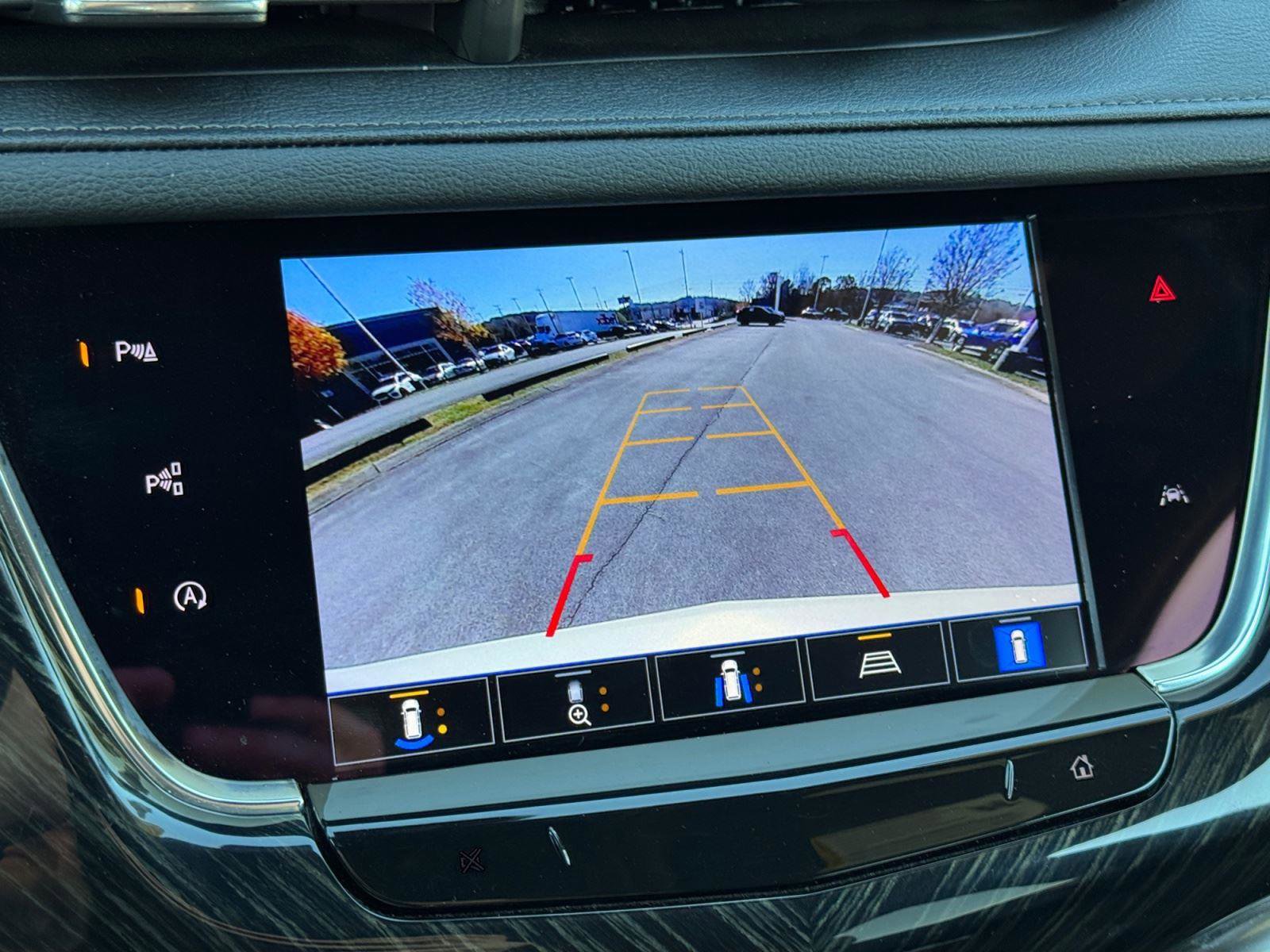 Certified 2022 Cadillac XT6 Premium Luxury w/ Technology Package image 16