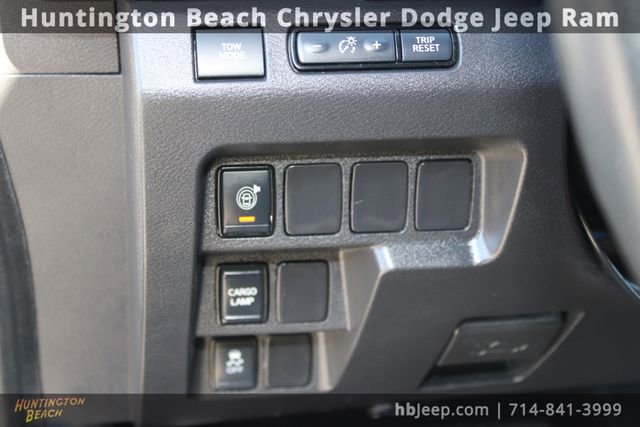 Used 2023 Nissan Frontier Pro-X w/ Technology Package image 31