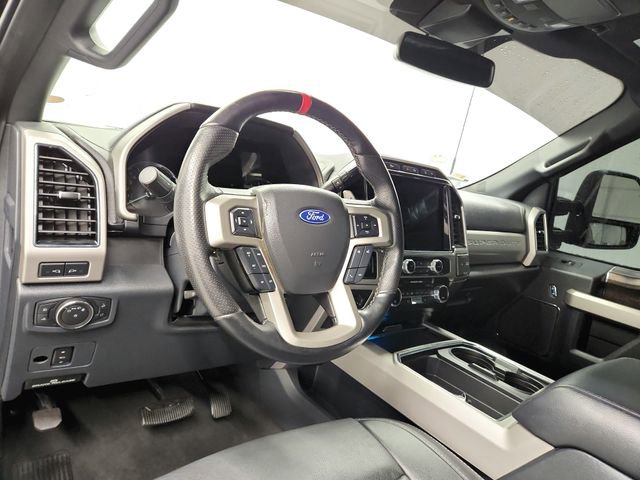 Used 2022 Ford F250 Lariat image 16