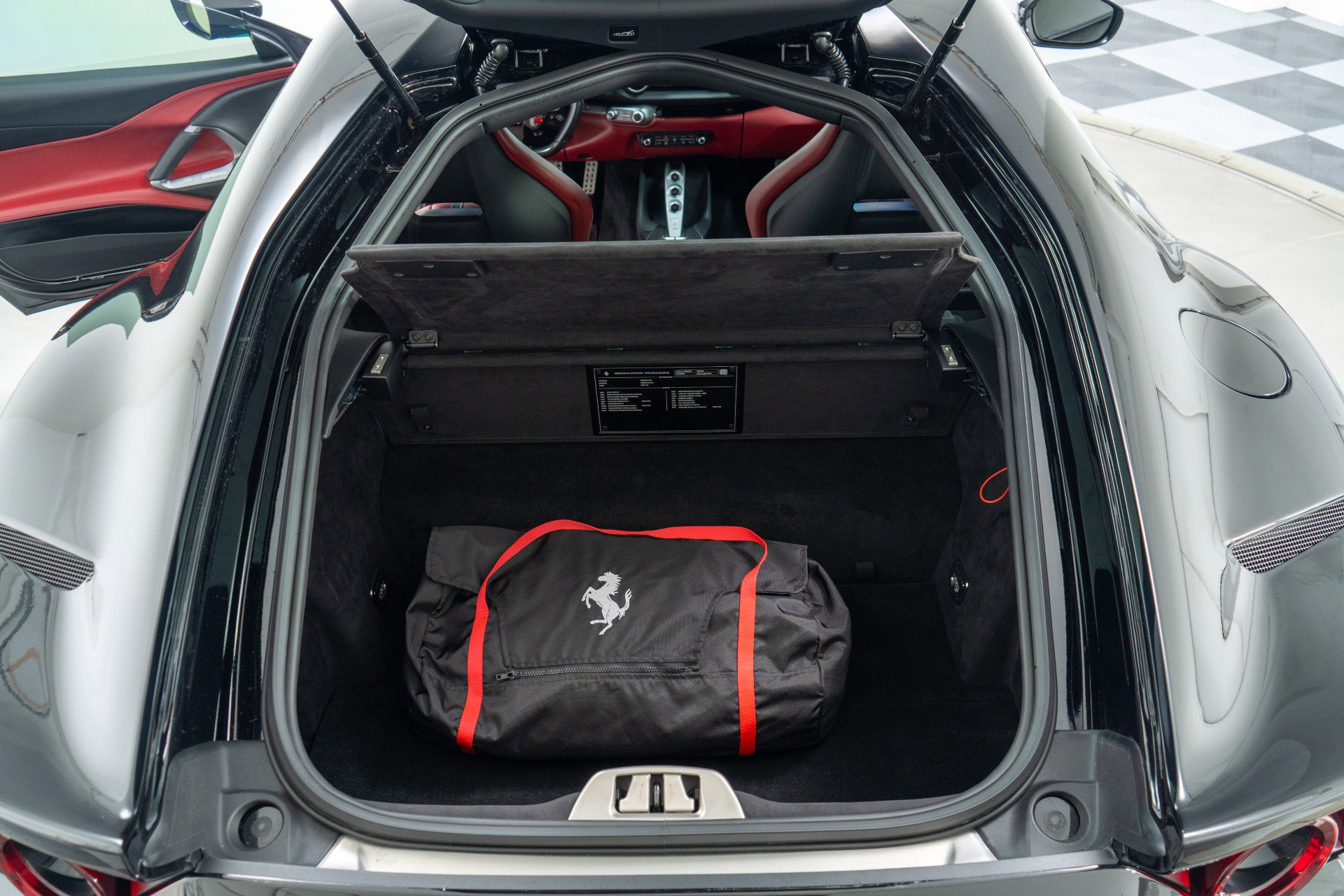 Used 2020 Ferrari 812 Superfast image 19