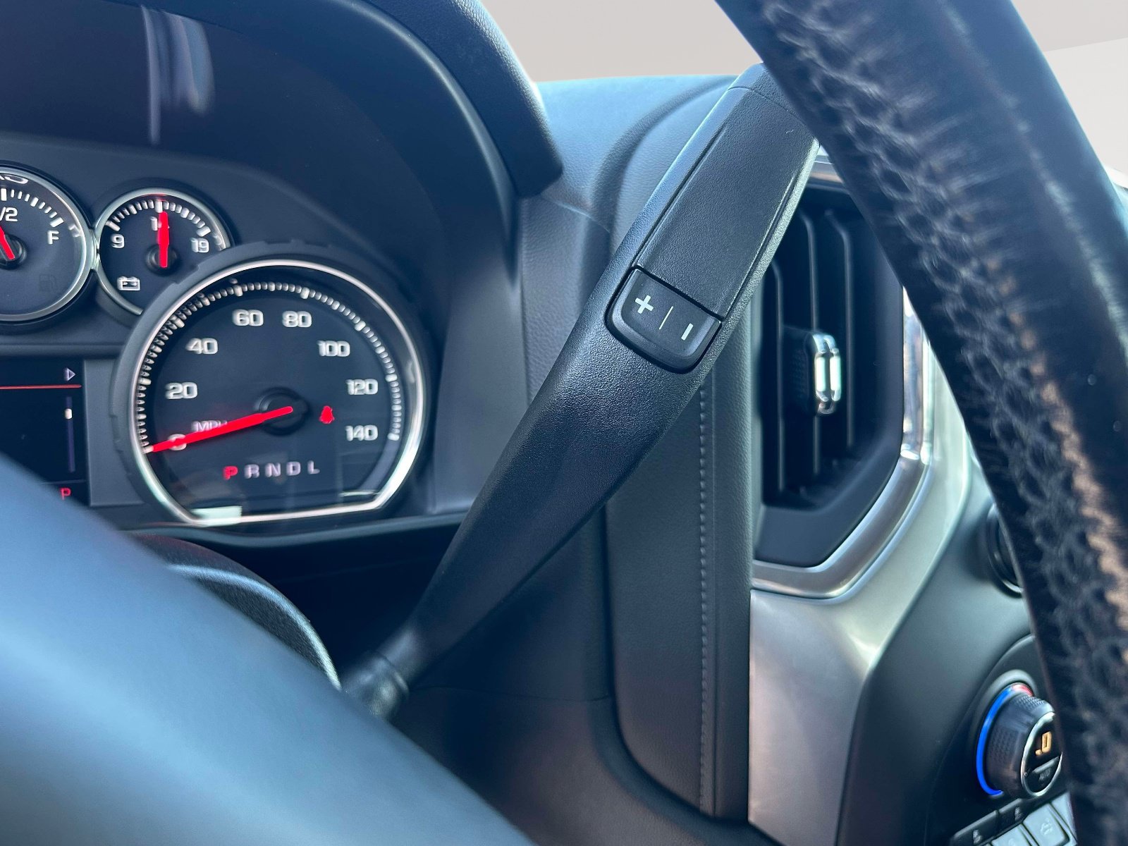 Used 2019 Chevrolet Silverado 1500 LT w/ All-Star Edition AWD/4WD image 14