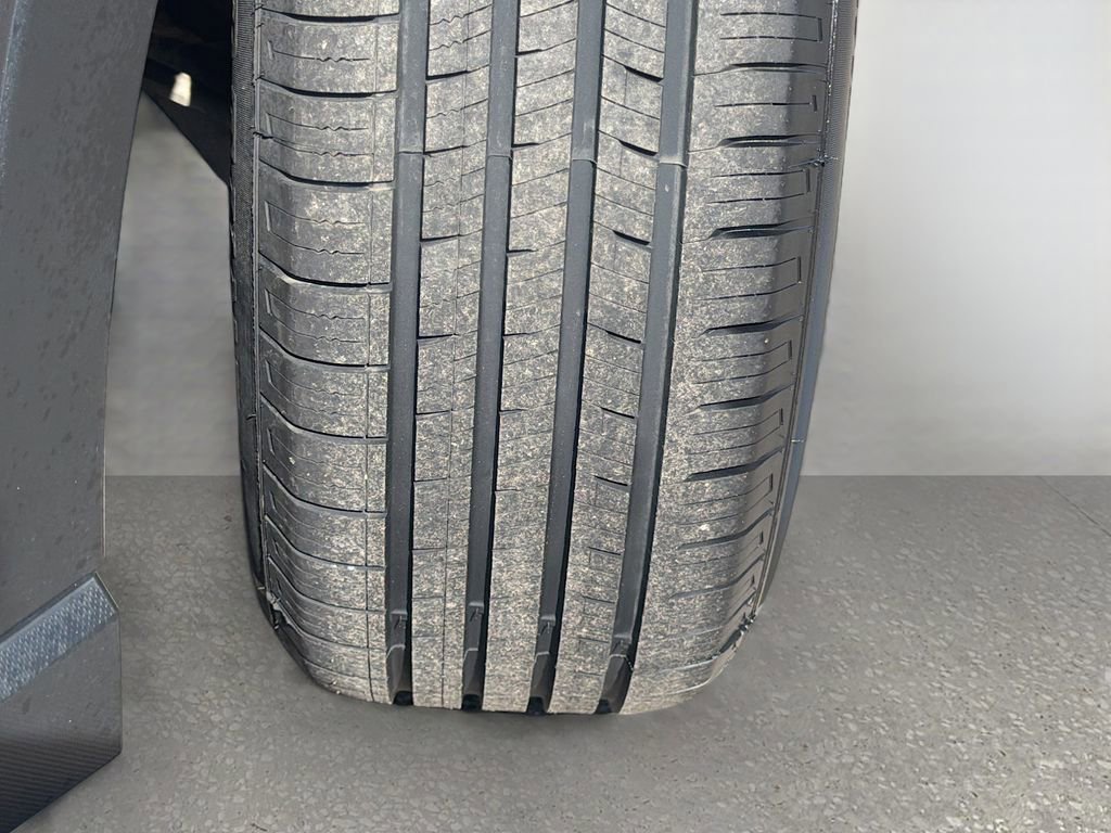 Used 2025 Subaru Ascent Premium AWD/4WD image 40