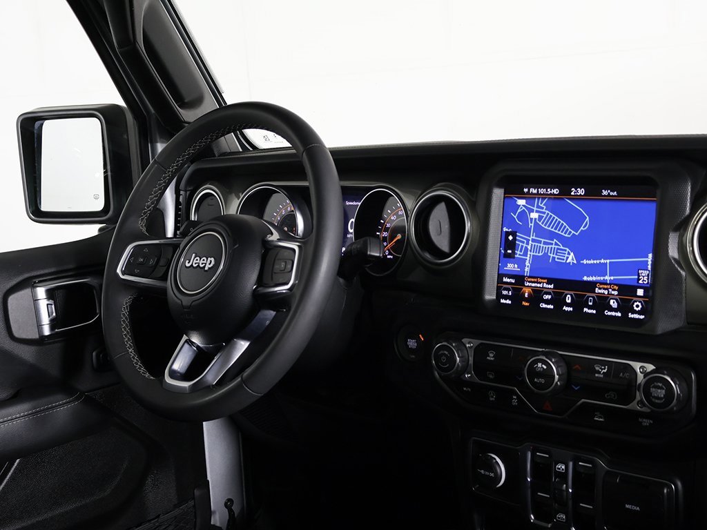 Used 2023 Jeep Gladiator Overland image 22