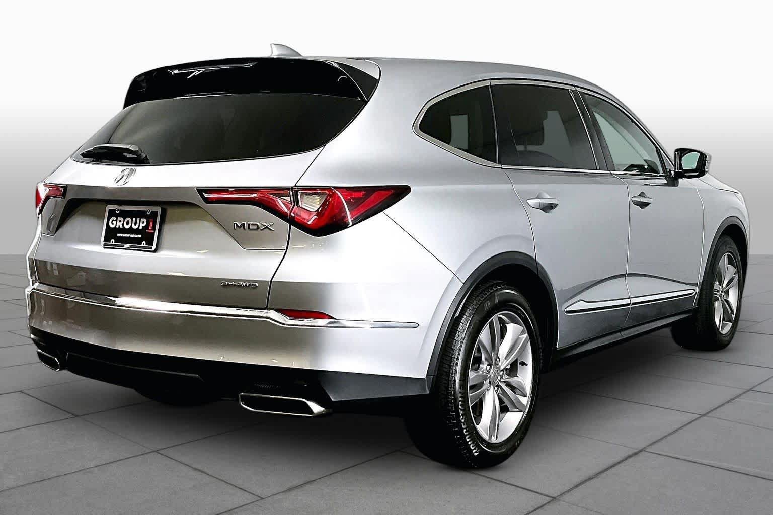 Used 2022 Acura MDX SH-AWD image 13