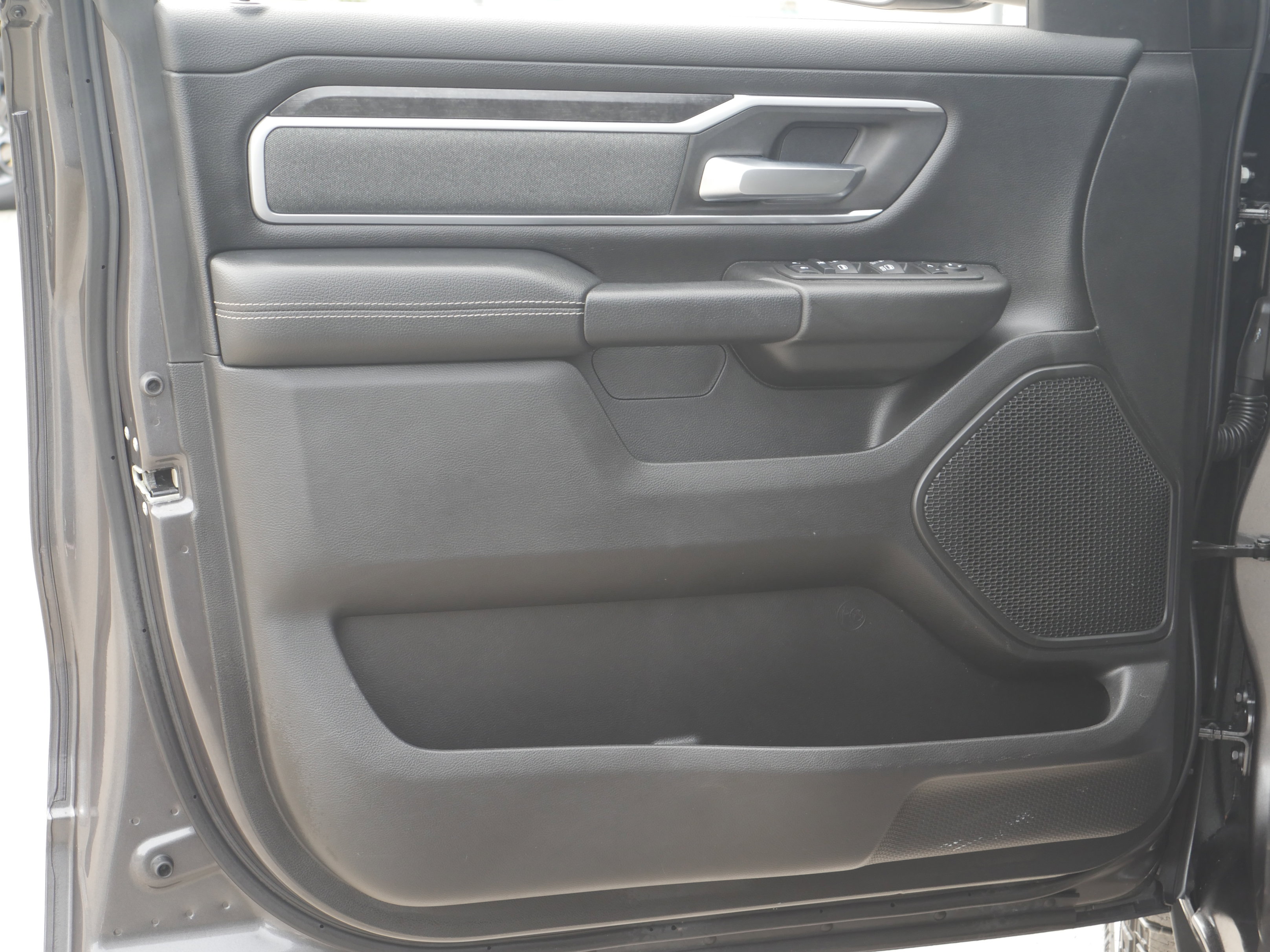 Used 2022 RAM 1500 Big Horn AWD/4WD image 33
