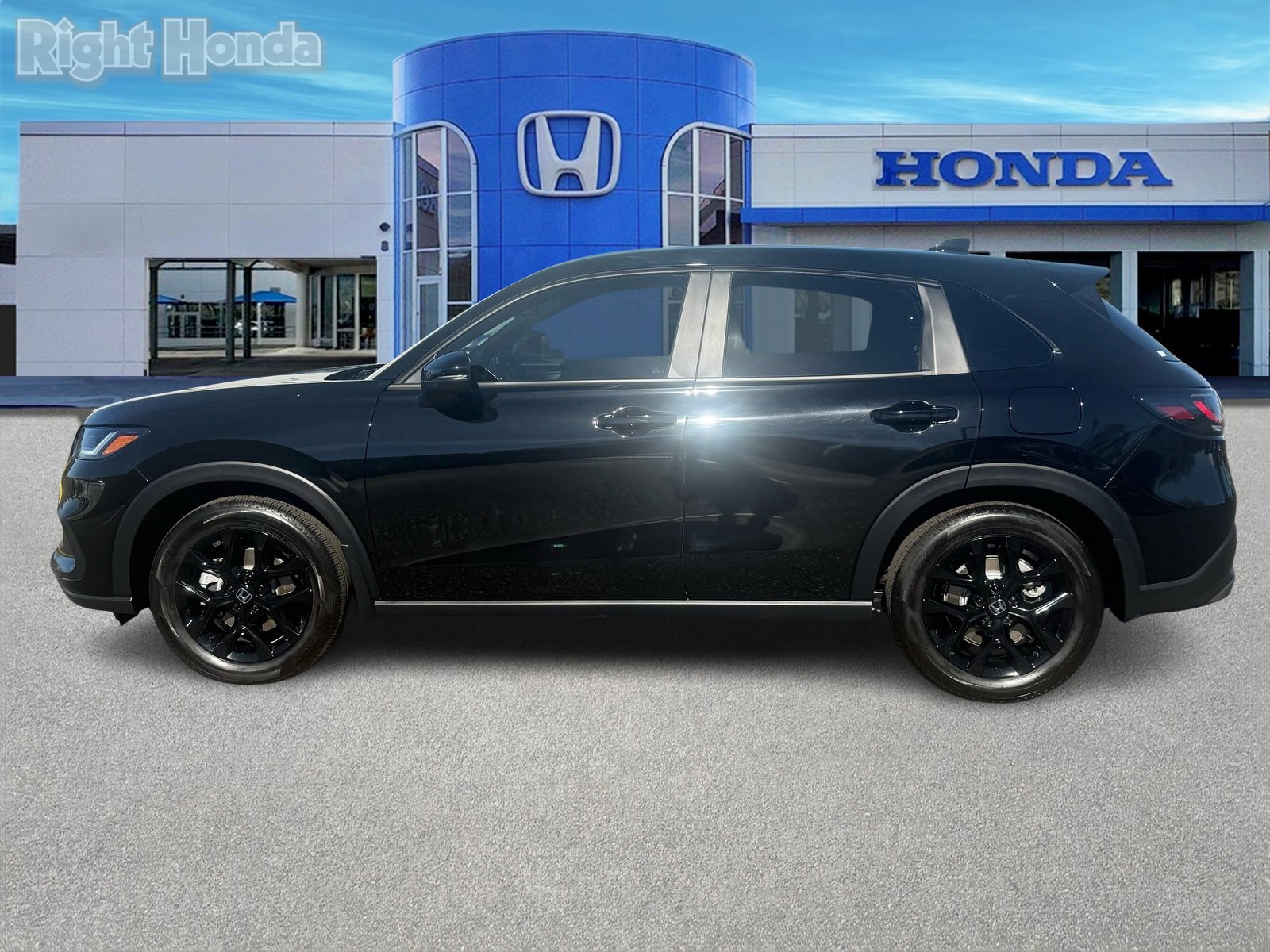 Certified 2025 Honda HR-V Sport image 4