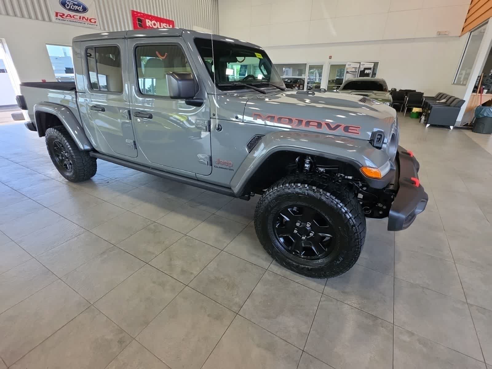 Used 2021 Jeep Gladiator Mojave w/ Dual Top Group AWD/4WD image 6