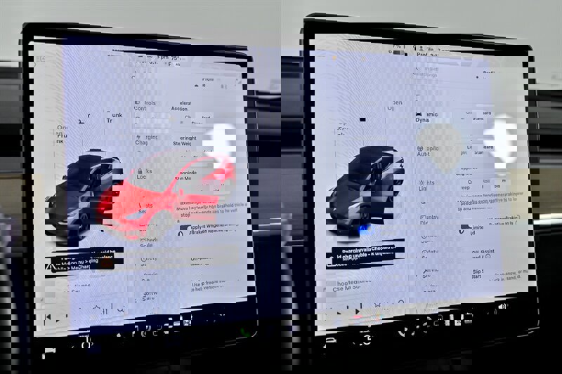 Used 2022 Tesla Model Y Long Range image 31