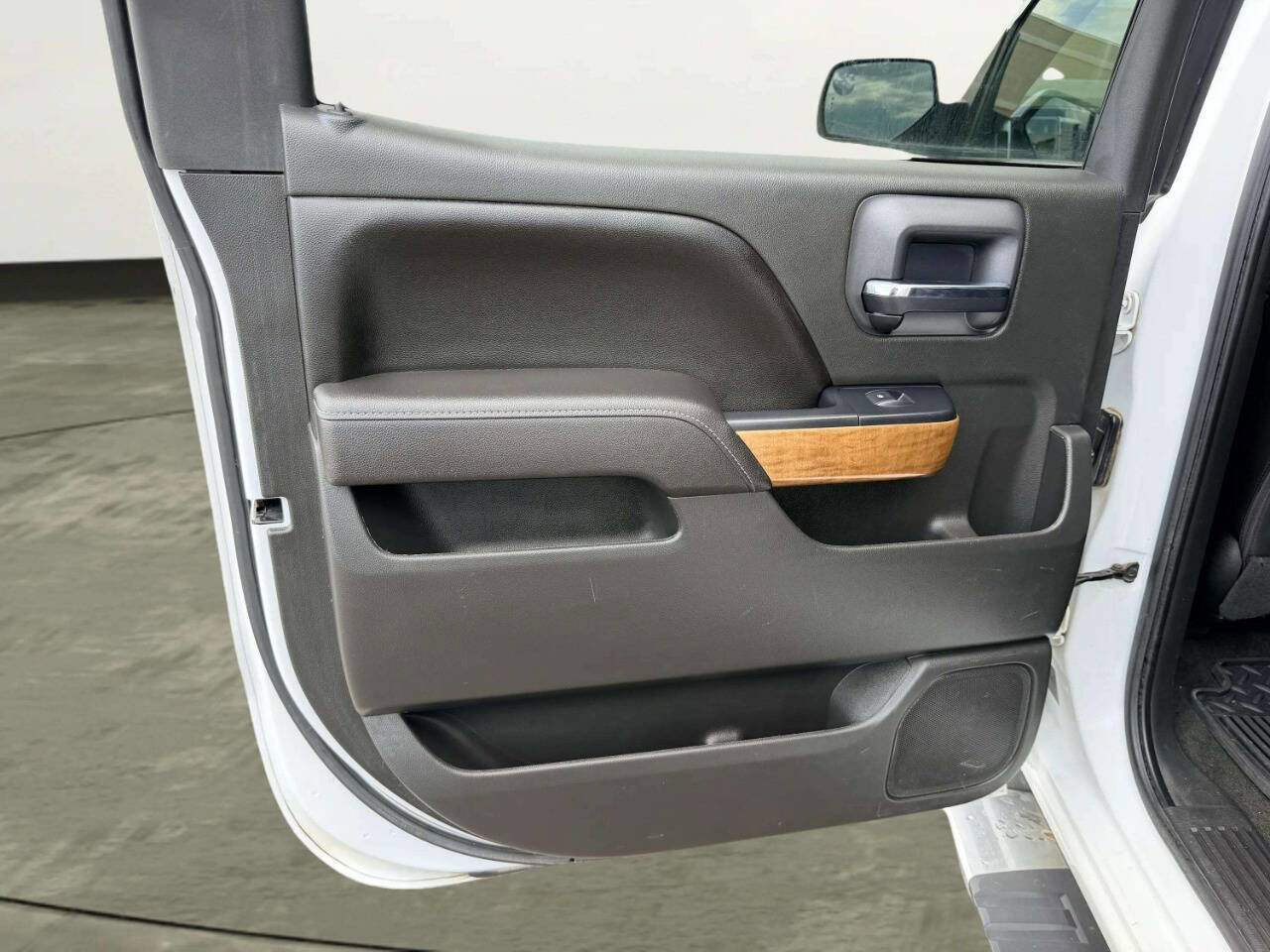 Used 2017 Chevrolet Silverado 1500 LTZ w/ Sport Package image 22