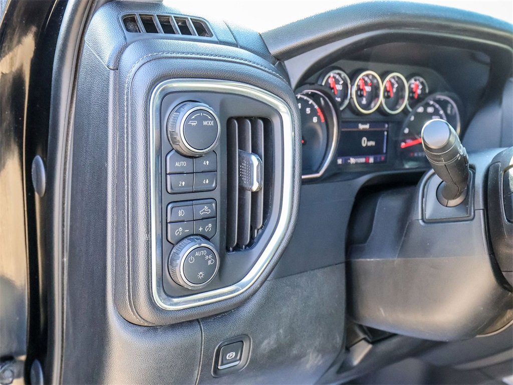 Used 2020 Chevrolet Silverado 1500 LT Trail Boss w/ Midnight Edition image 27