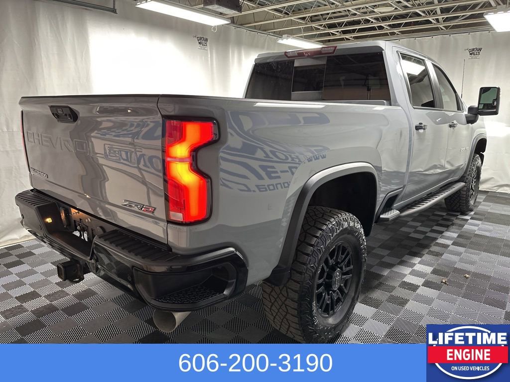 Used 2024 Chevrolet Silverado 2500 ZR2 w/ Technology Package image 5