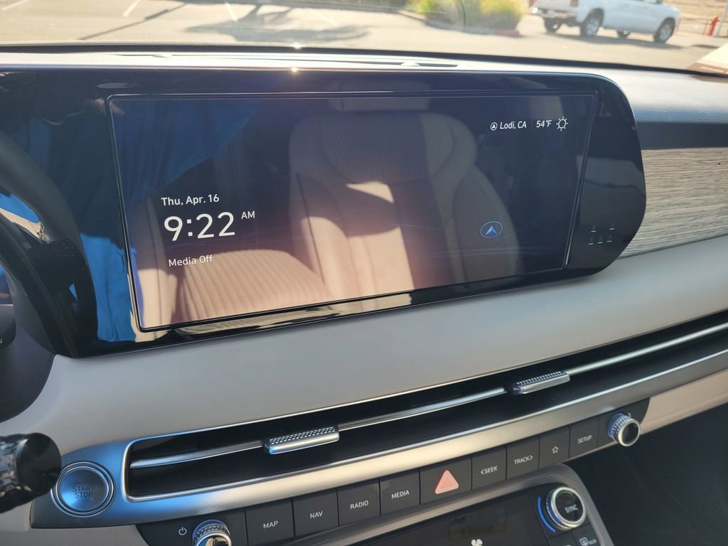 Used 2025 Hyundai Palisade Calligraphy FWD image 13