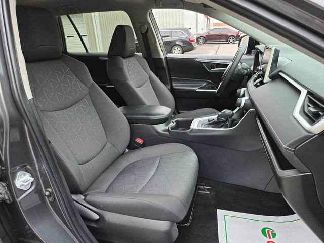 Used 2023 Toyota RAV4 XLE w/ XLE Grade Weather Package AWD/4WD image 21