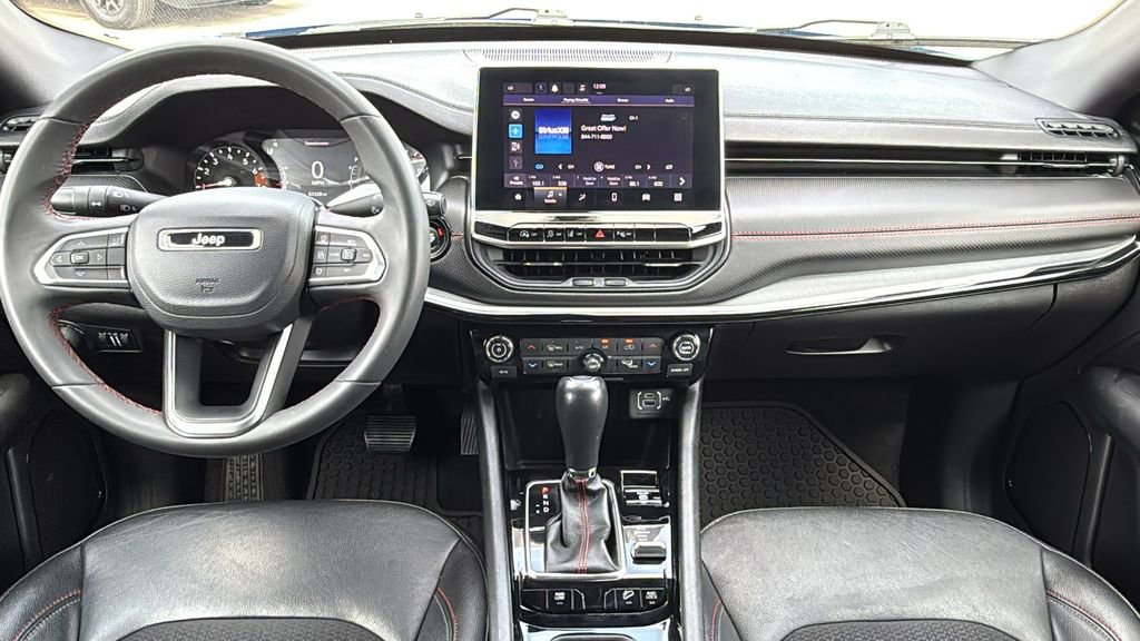 Used 2024 Jeep Compass Trailhawk image 17