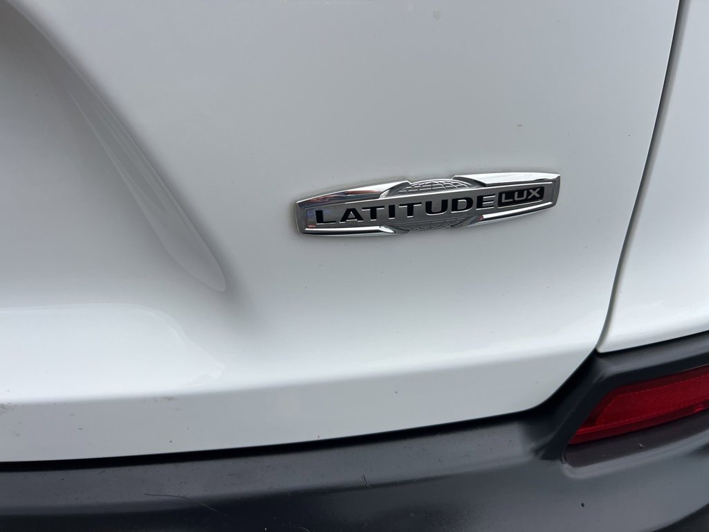 Used 2022 Jeep Cherokee Latitude Lux image 10