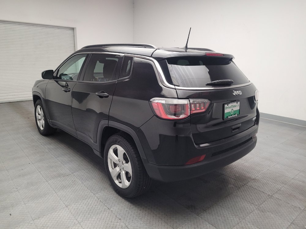 Used 2018 Jeep Compass Latitude w/ Popular Equipment Group FWD image 5