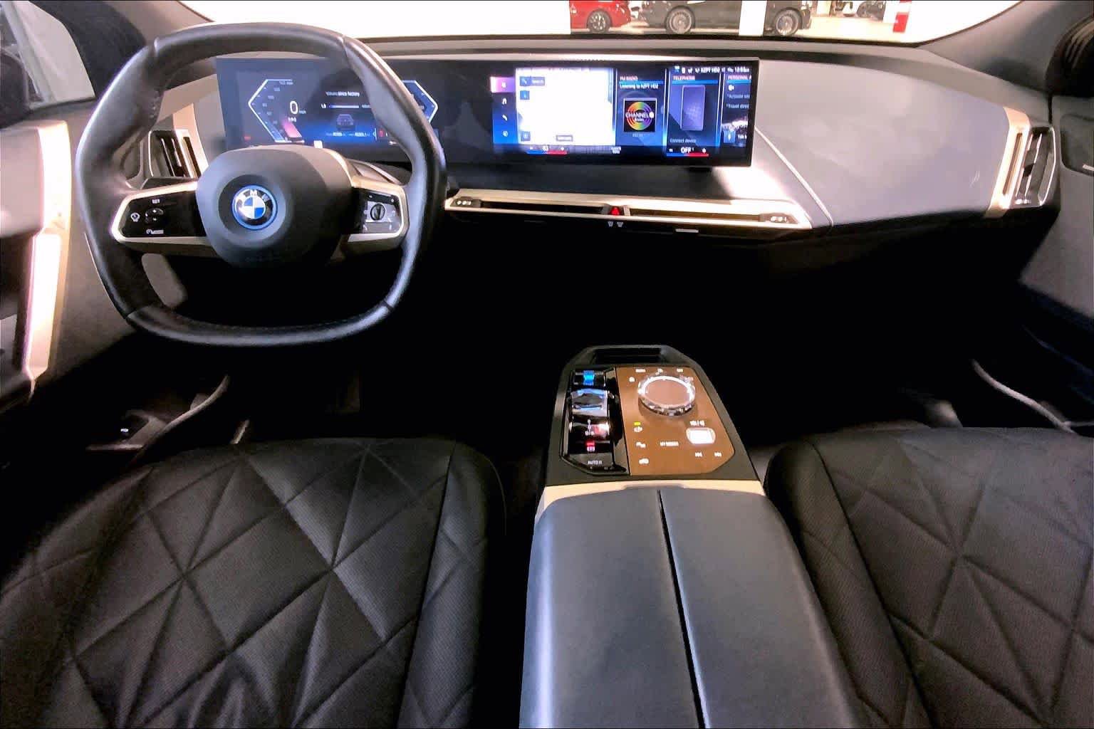 Certified 2023 BMW iX xDrive50 w/ Premium Package image 15
