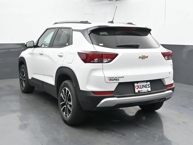 Used 2024 Chevrolet TrailBlazer LT FWD image 11