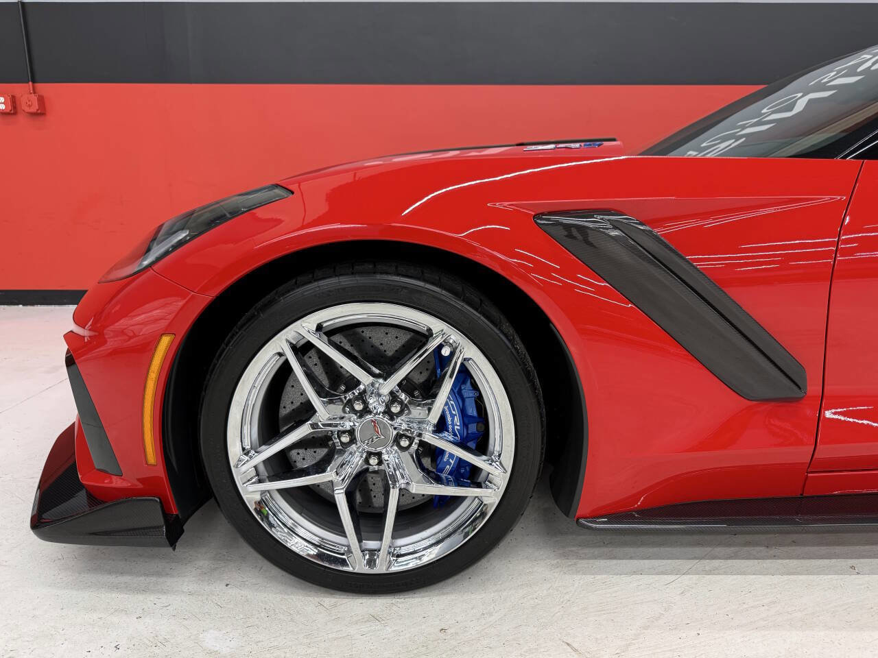 Used 2019 Chevrolet Corvette ZR1 RWD image 16