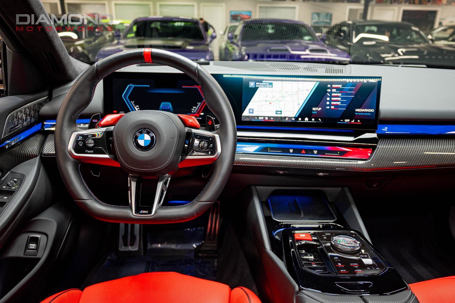 Used 2025 BMW M5 w/ Carbon Package image 90