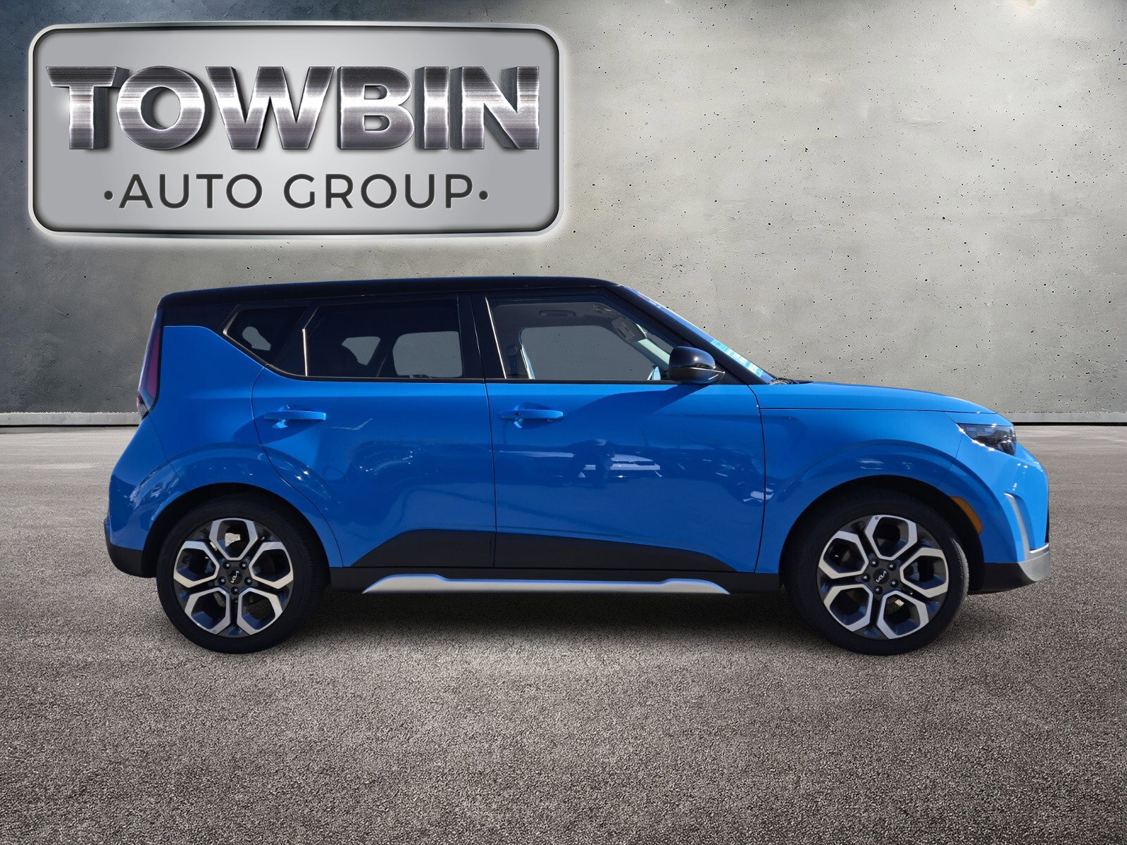 Used 2025 Kia Soul EX image 3