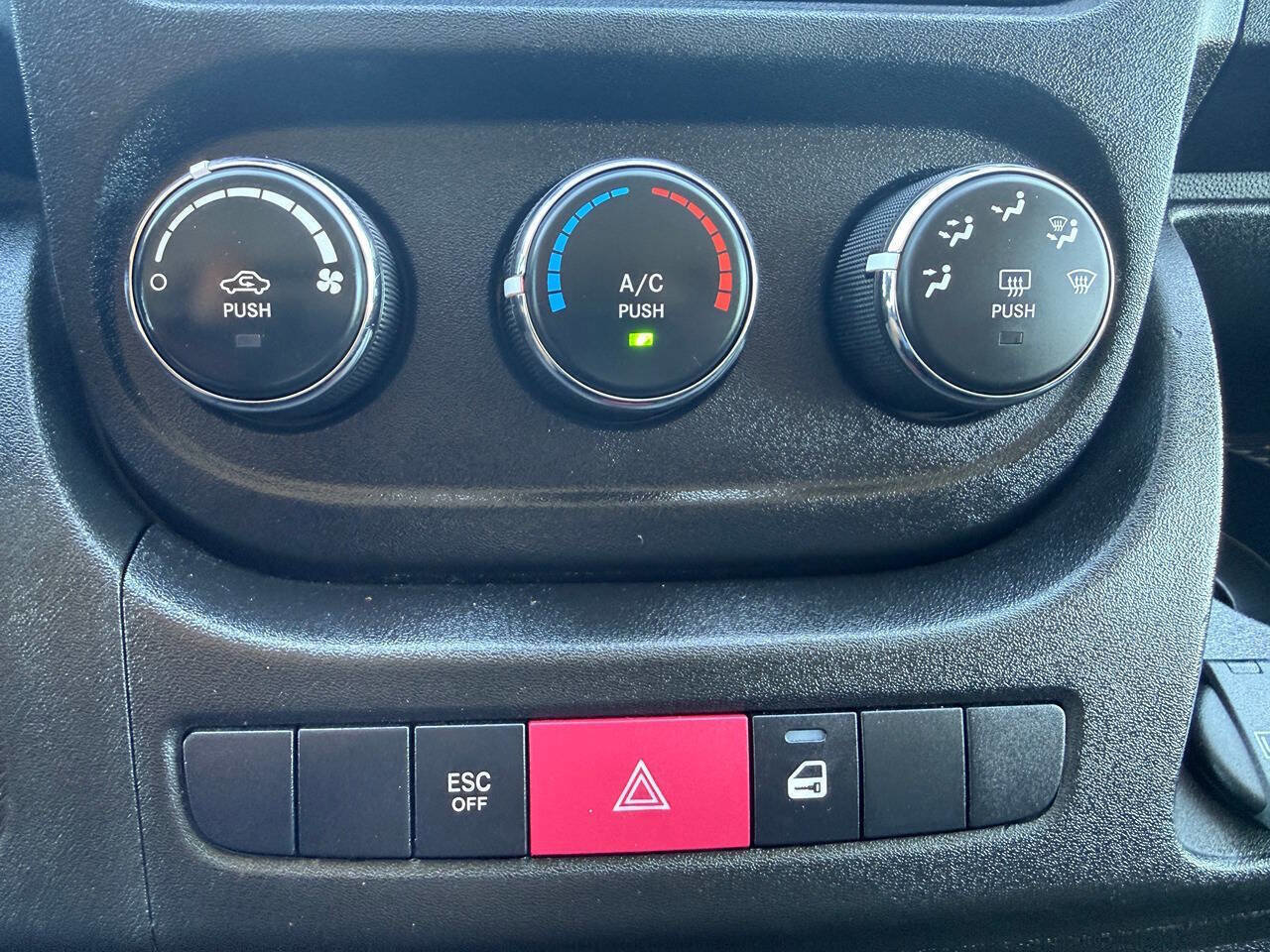 Used 2019 RAM ProMaster 2500 FWD image 37