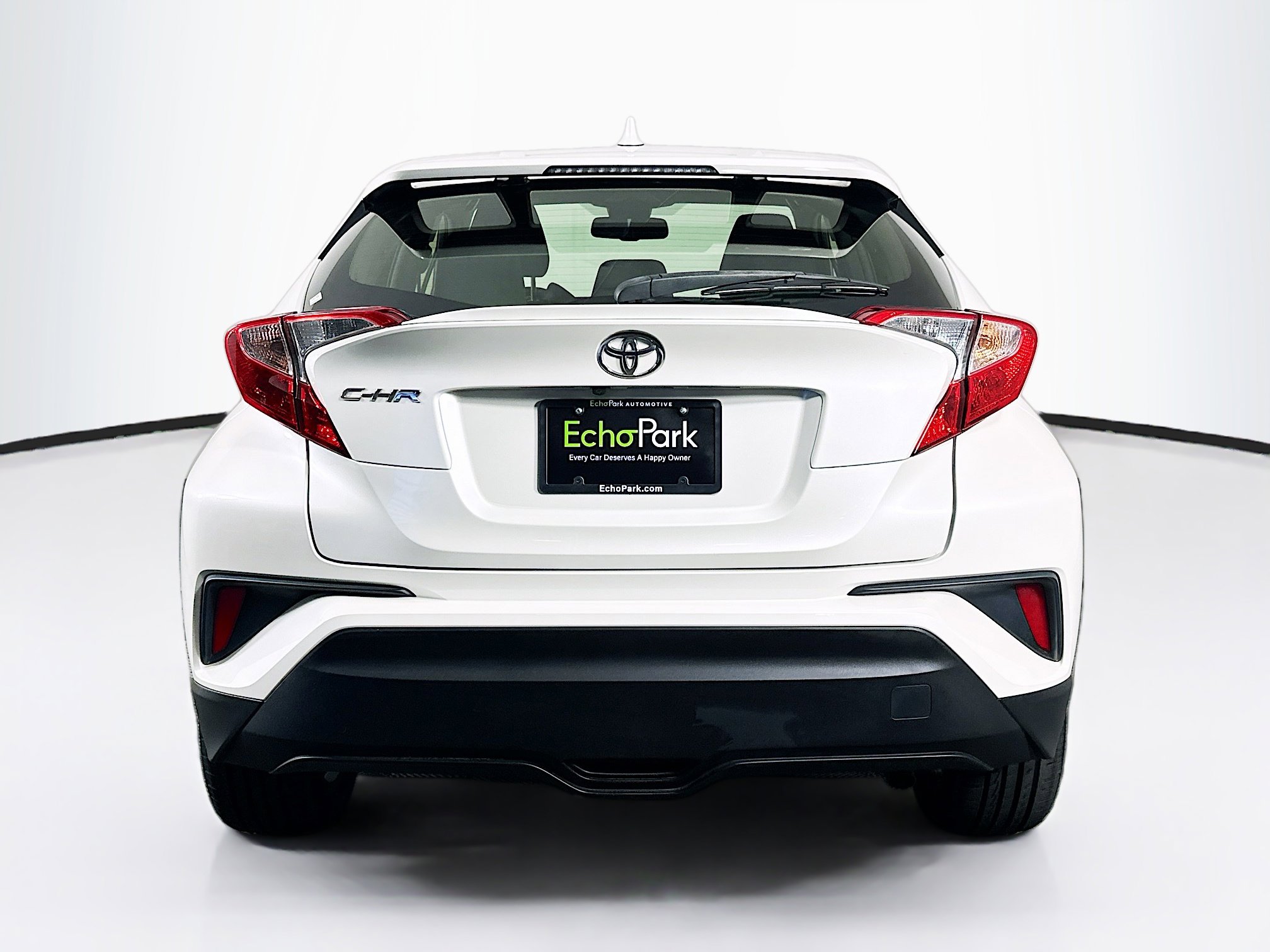Used 2018 Toyota C-HR XLE FWD image 7