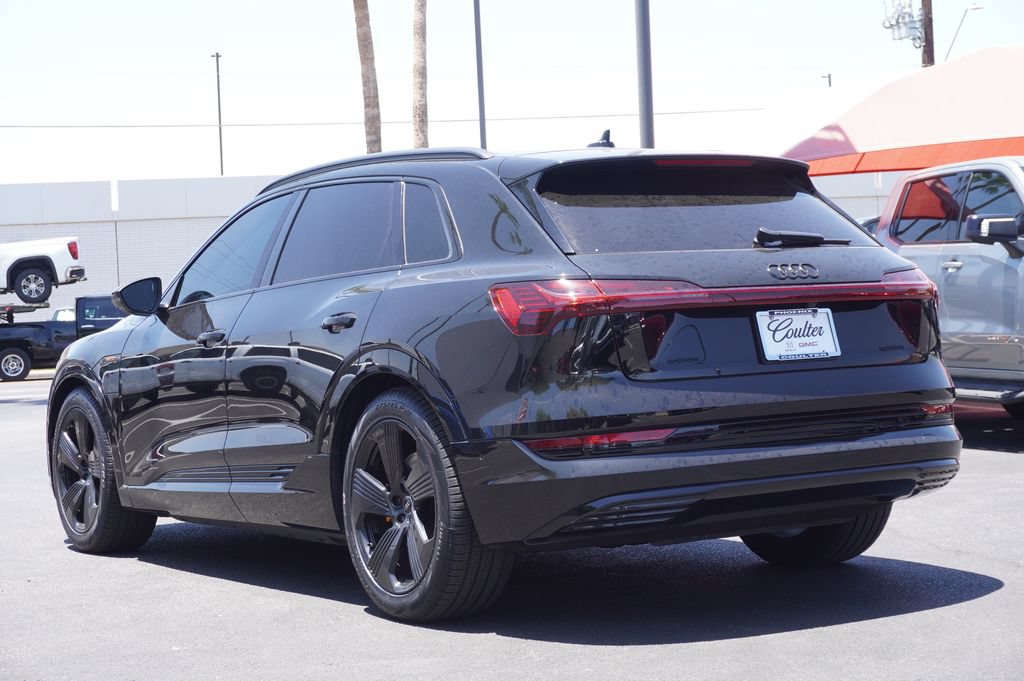 Used 2022 Audi e-tron Premium Plus w/ Premium Plus Package AWD/4WD image 3