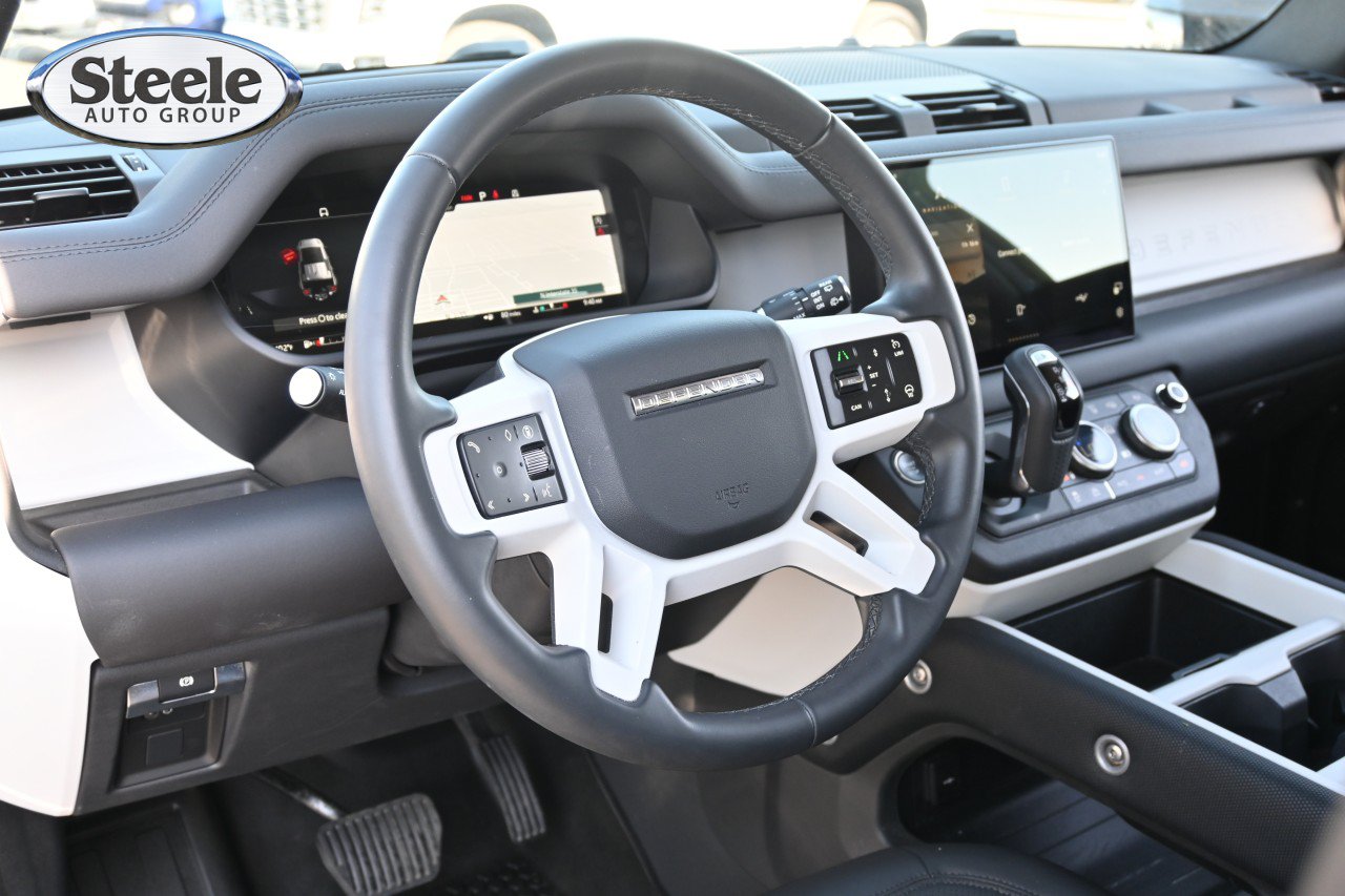 Used 2025 Land Rover Defender 110 S AWD/4WD image 17