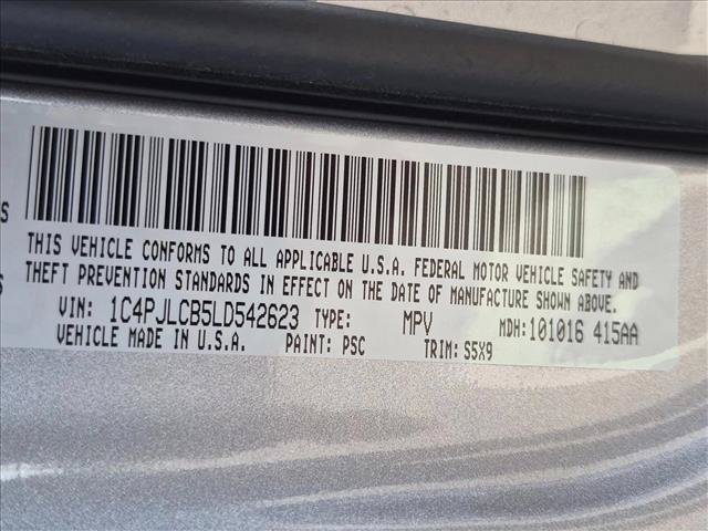 Used 2020 Jeep Cherokee Latitude FWD image 23