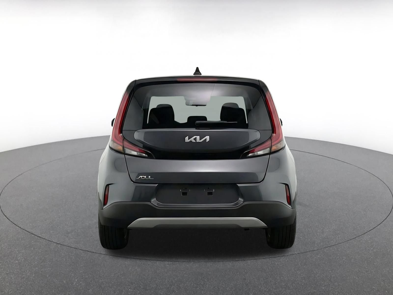 Used 2025 Kia Soul LX w/ LX Technology Package FWD image 8