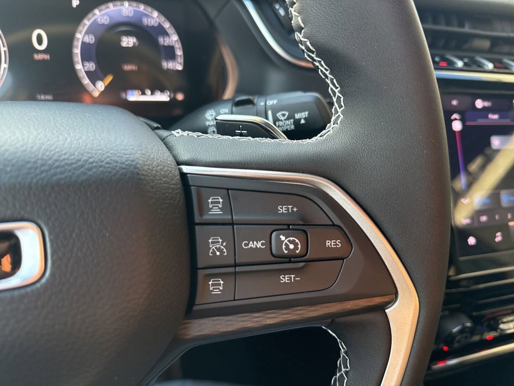 New 2025 Jeep Grand Cherokee L Laredo image 53