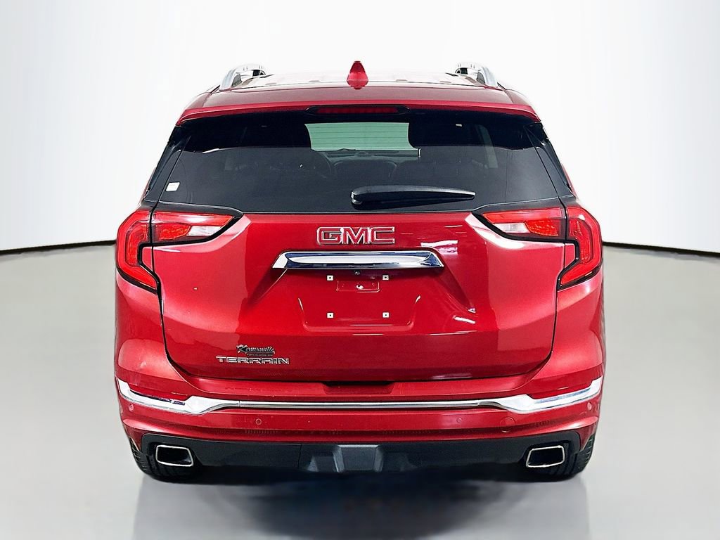 Used 2018 GMC Terrain Denali w/ Advanced Safety Package image 6